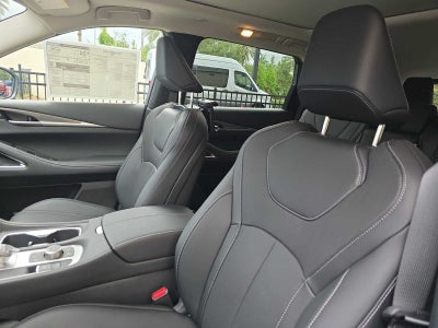 2027 INFINITI QX60 LUXE