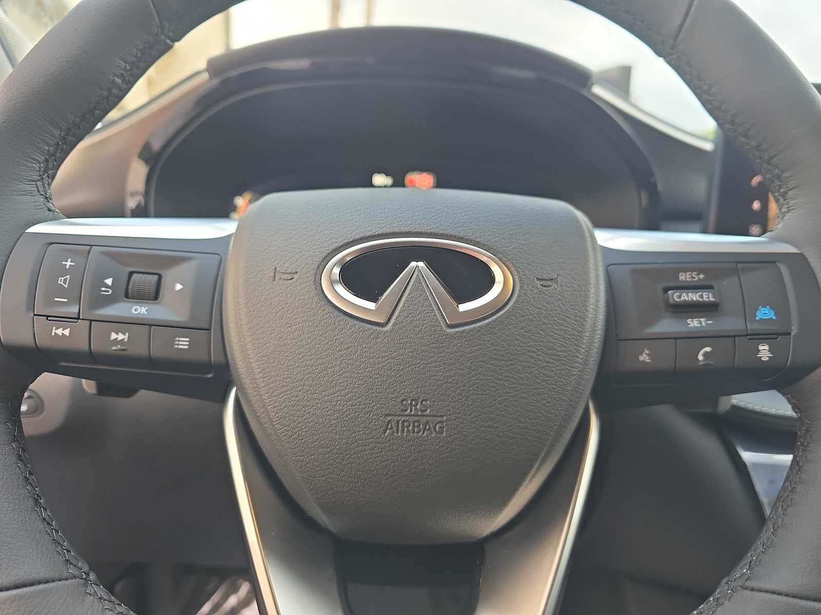 2027 INFINITI QX60 LUXE