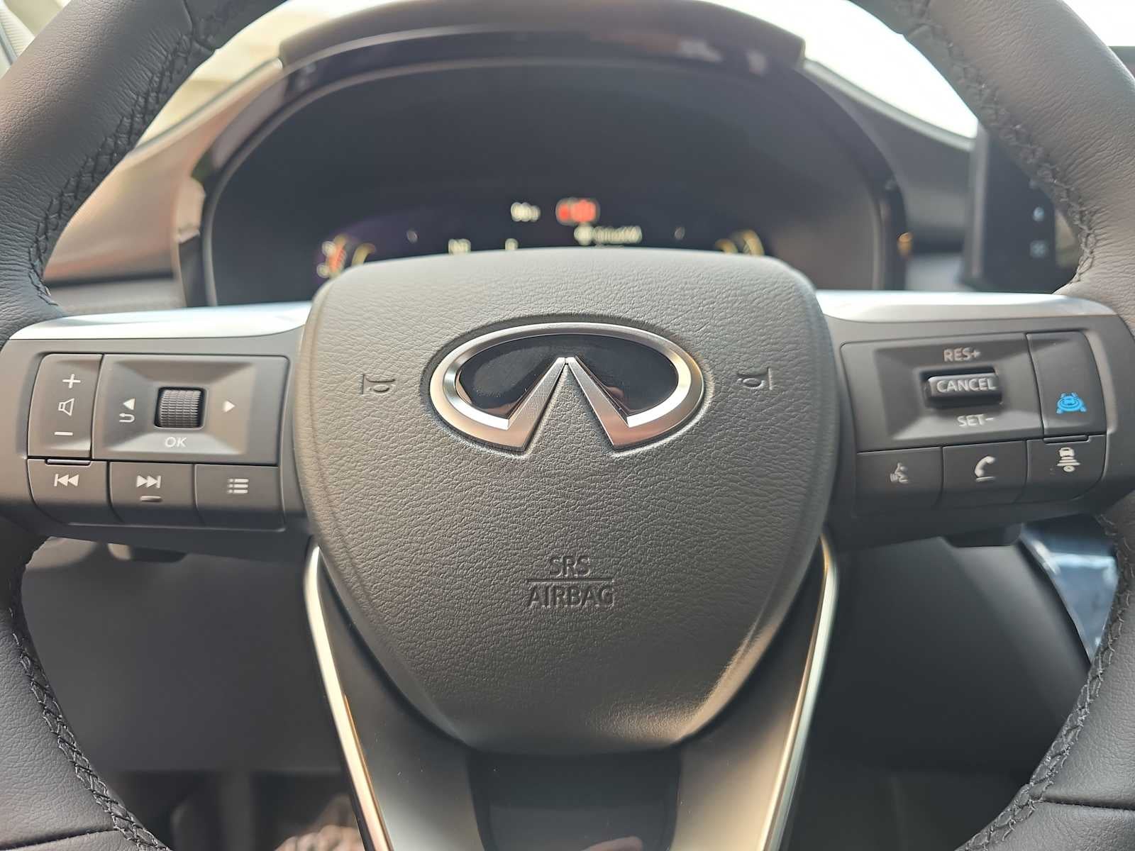 2027 INFINITI QX60 LUXE