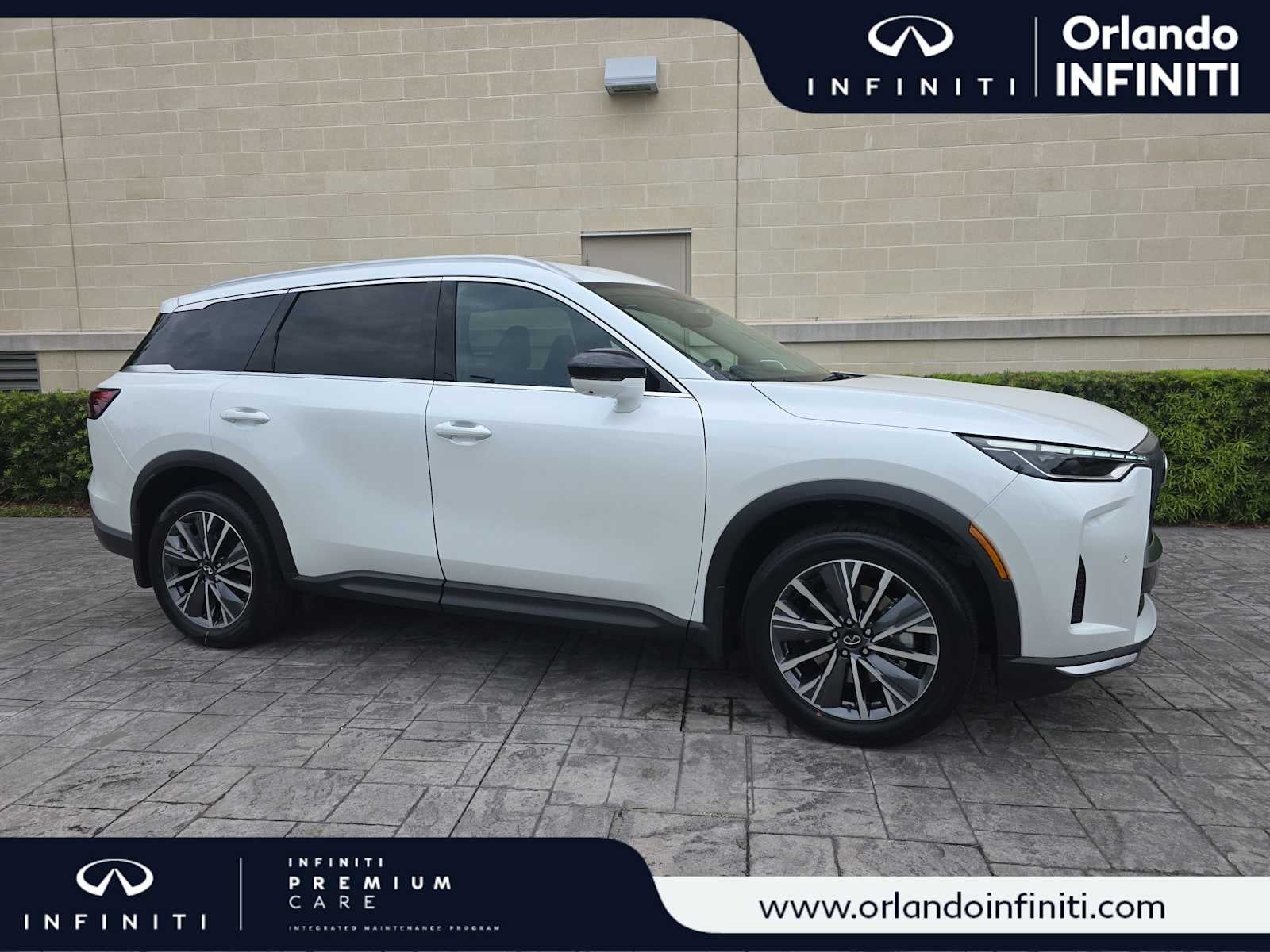 2027 INFINITI QX60 LUXE
