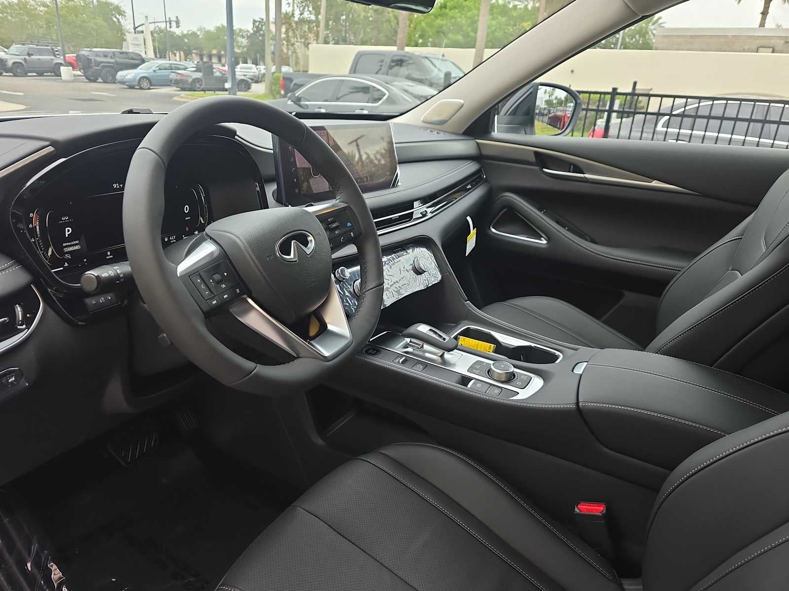 2027 INFINITI QX60 LUXE