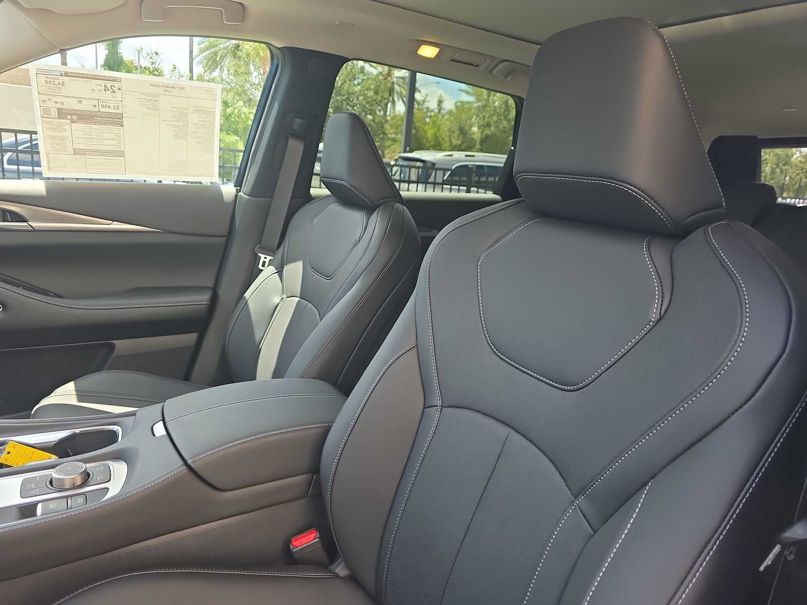 2027 INFINITI QX60 LUXE