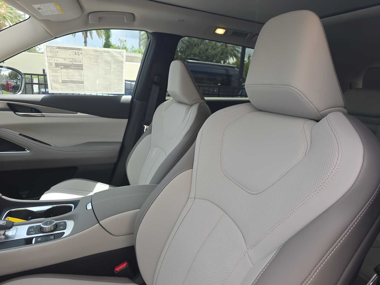 2027 INFINITI QX60 LUXE