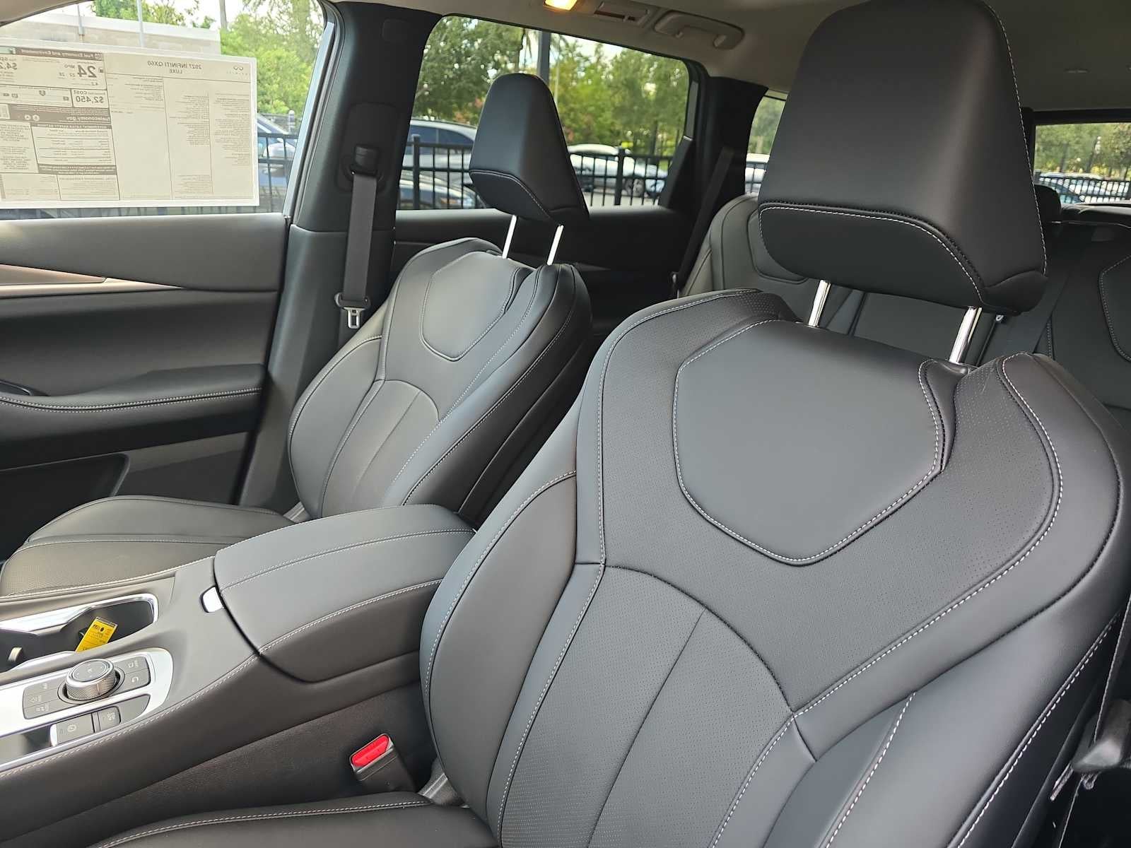 2027 INFINITI QX60 LUXE