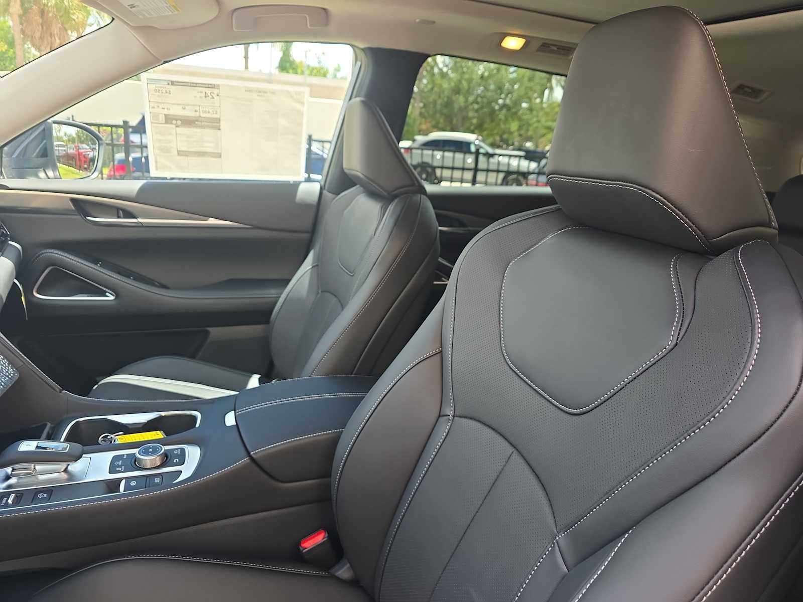 2027 INFINITI QX60 LUXE