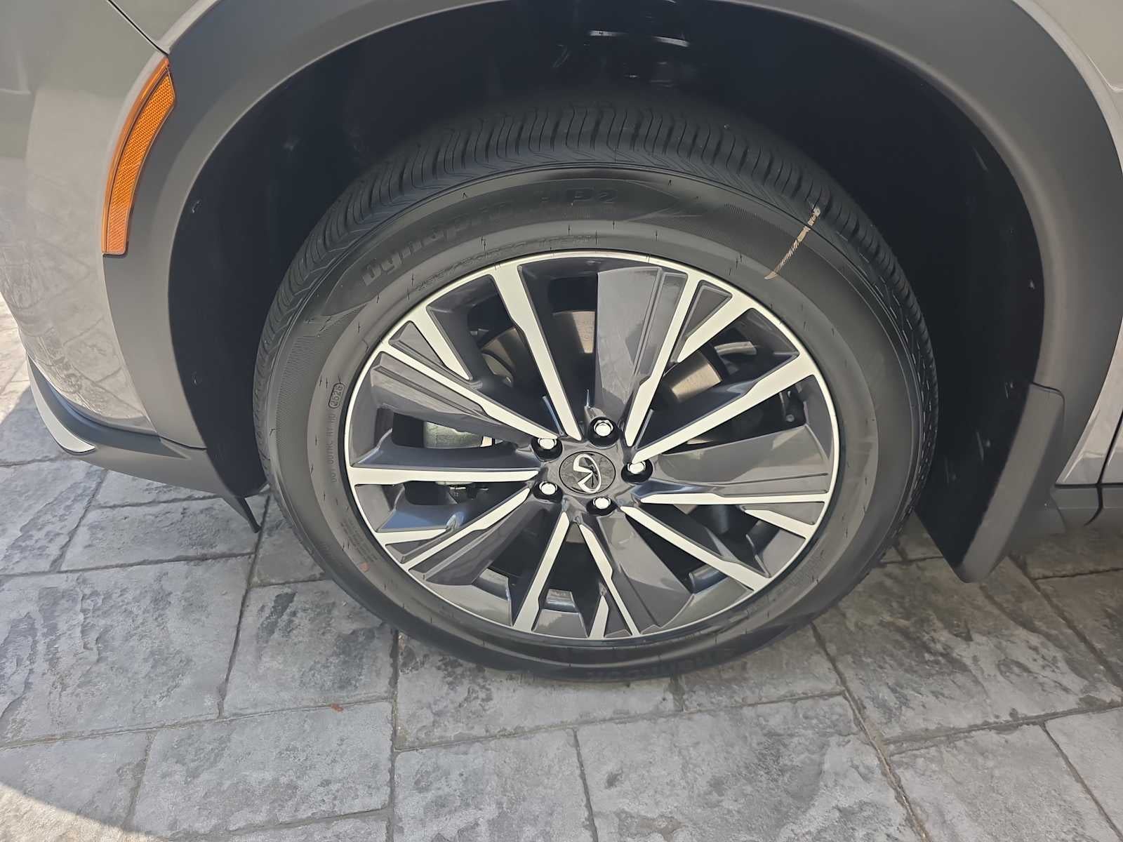 2027 INFINITI QX60 LUXE