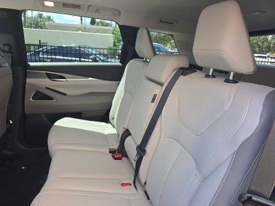 2027 INFINITI QX60 LUXE
