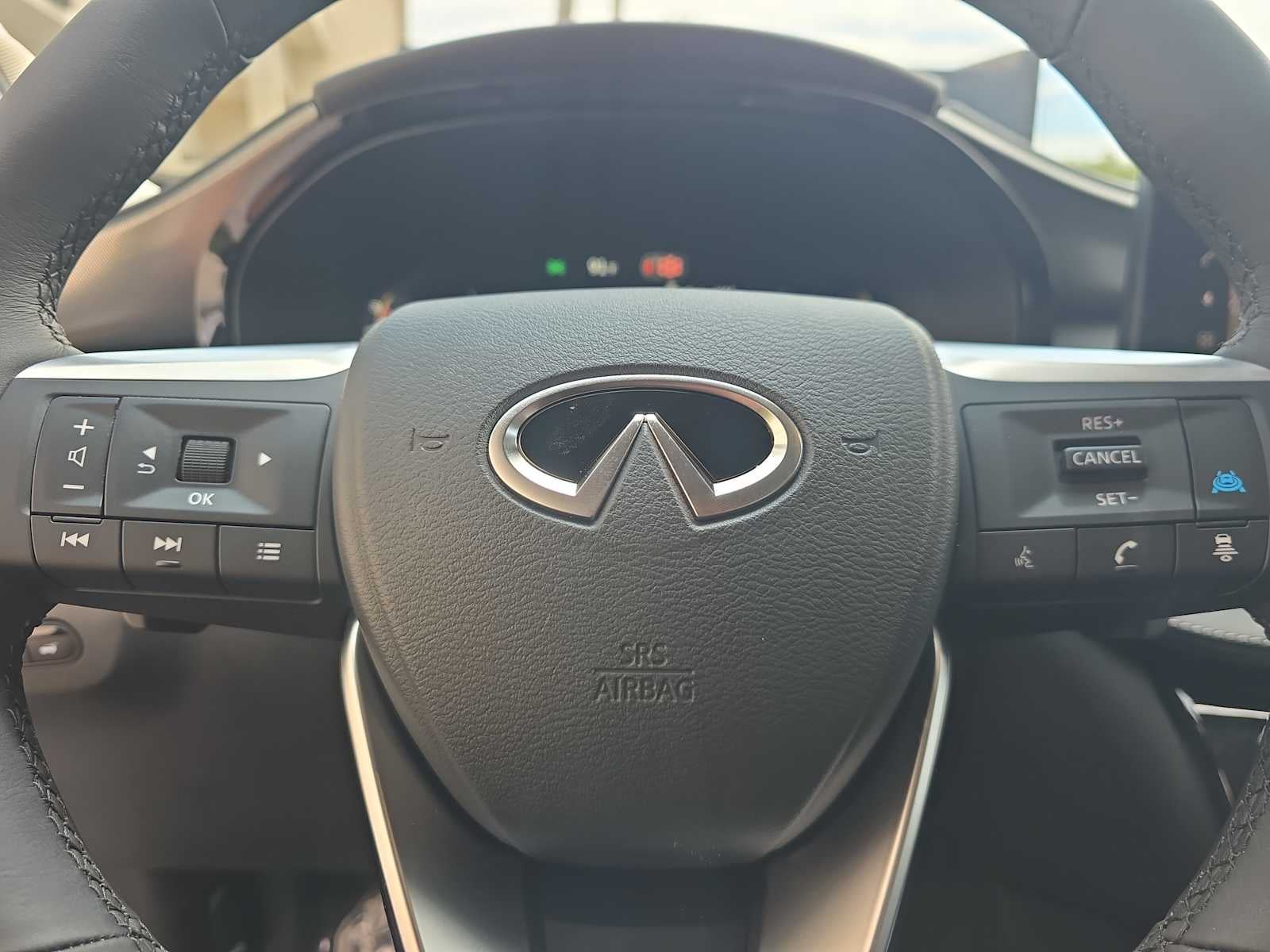 2027 INFINITI QX60 LUXE