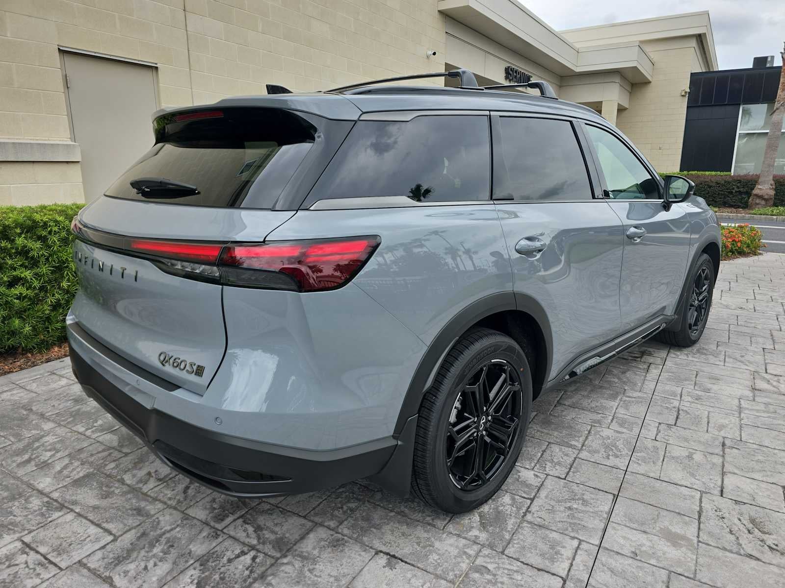 2027 INFINITI QX60 SPORT