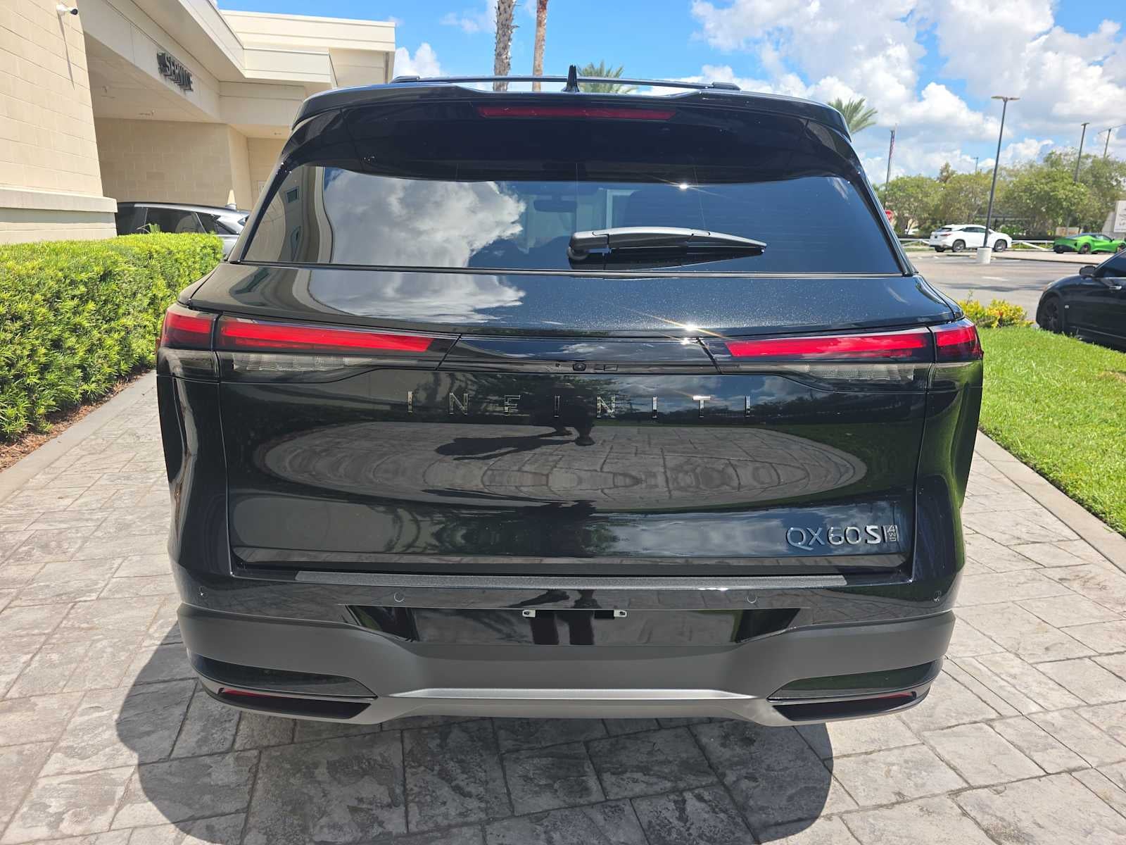 2027 INFINITI QX60 SPORT