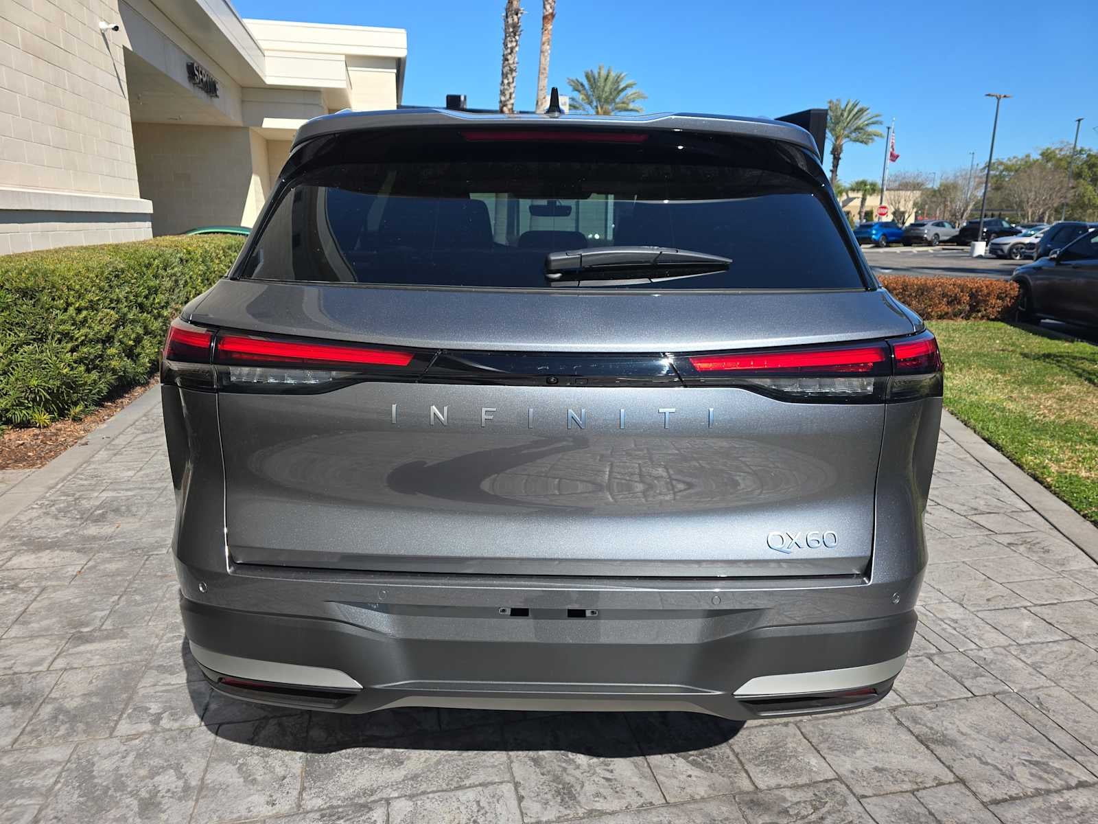 2026 INFINITI QX60 LUXE
