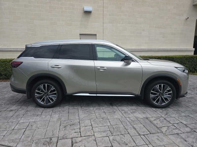 2026 INFINITI QX60 LUXE