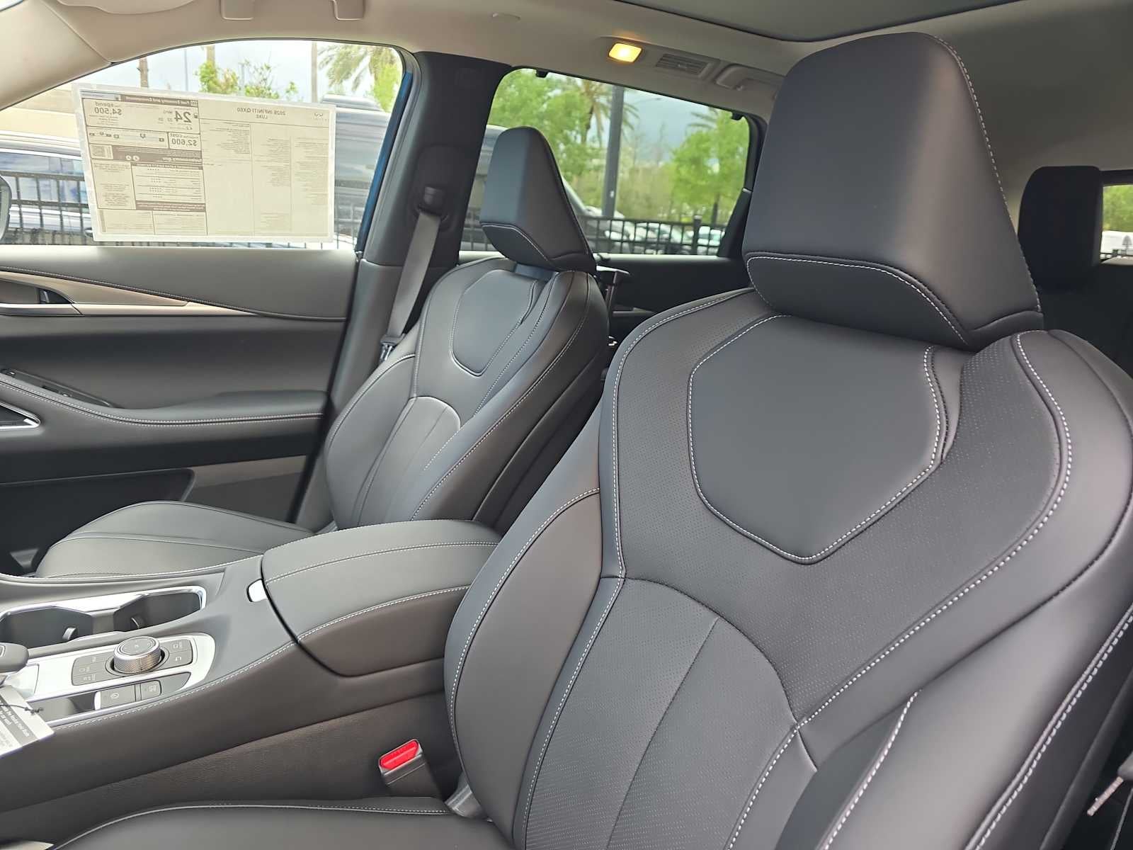 2026 INFINITI QX60 LUXE