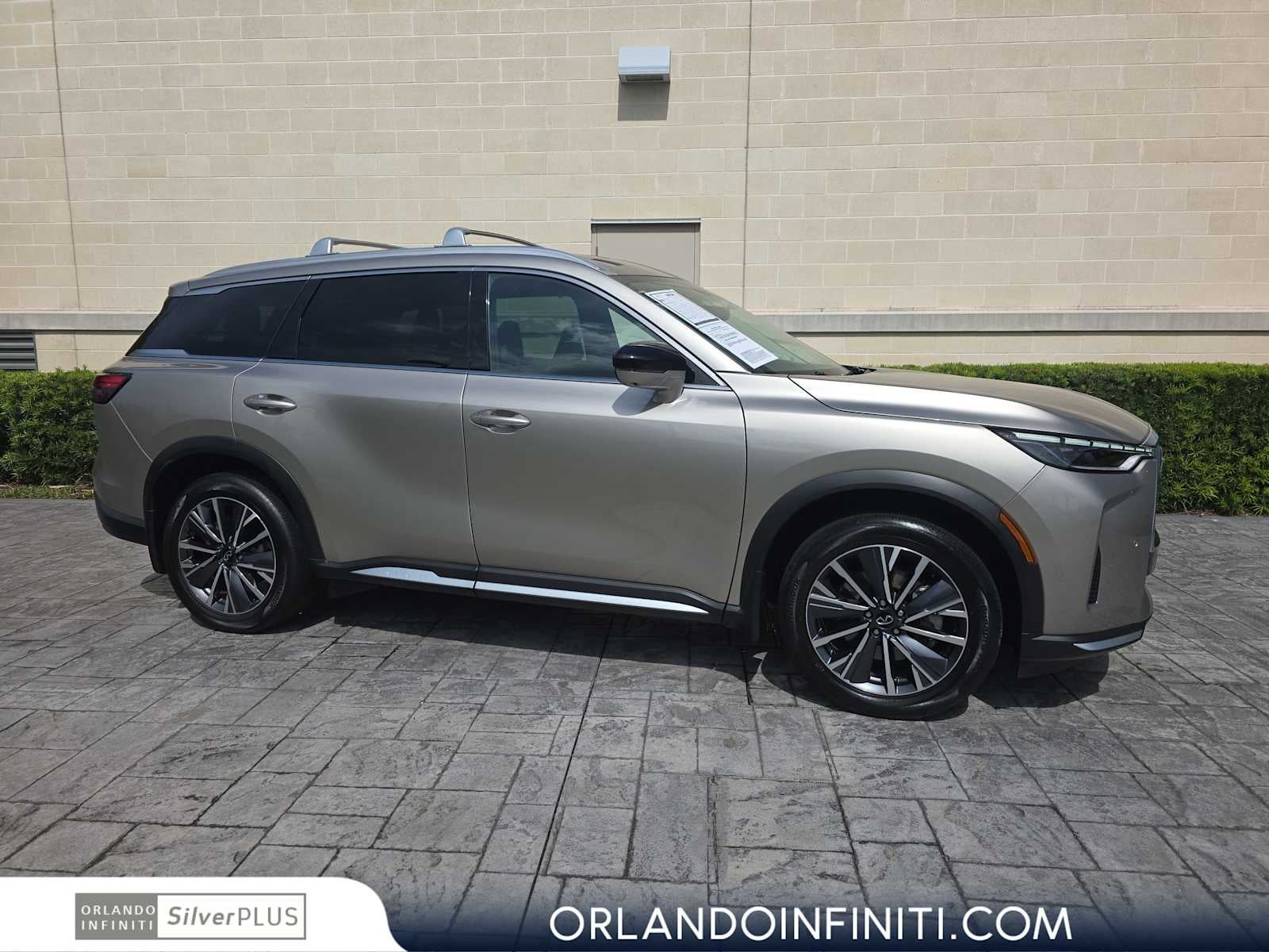 2026 INFINITI QX60 LUXE