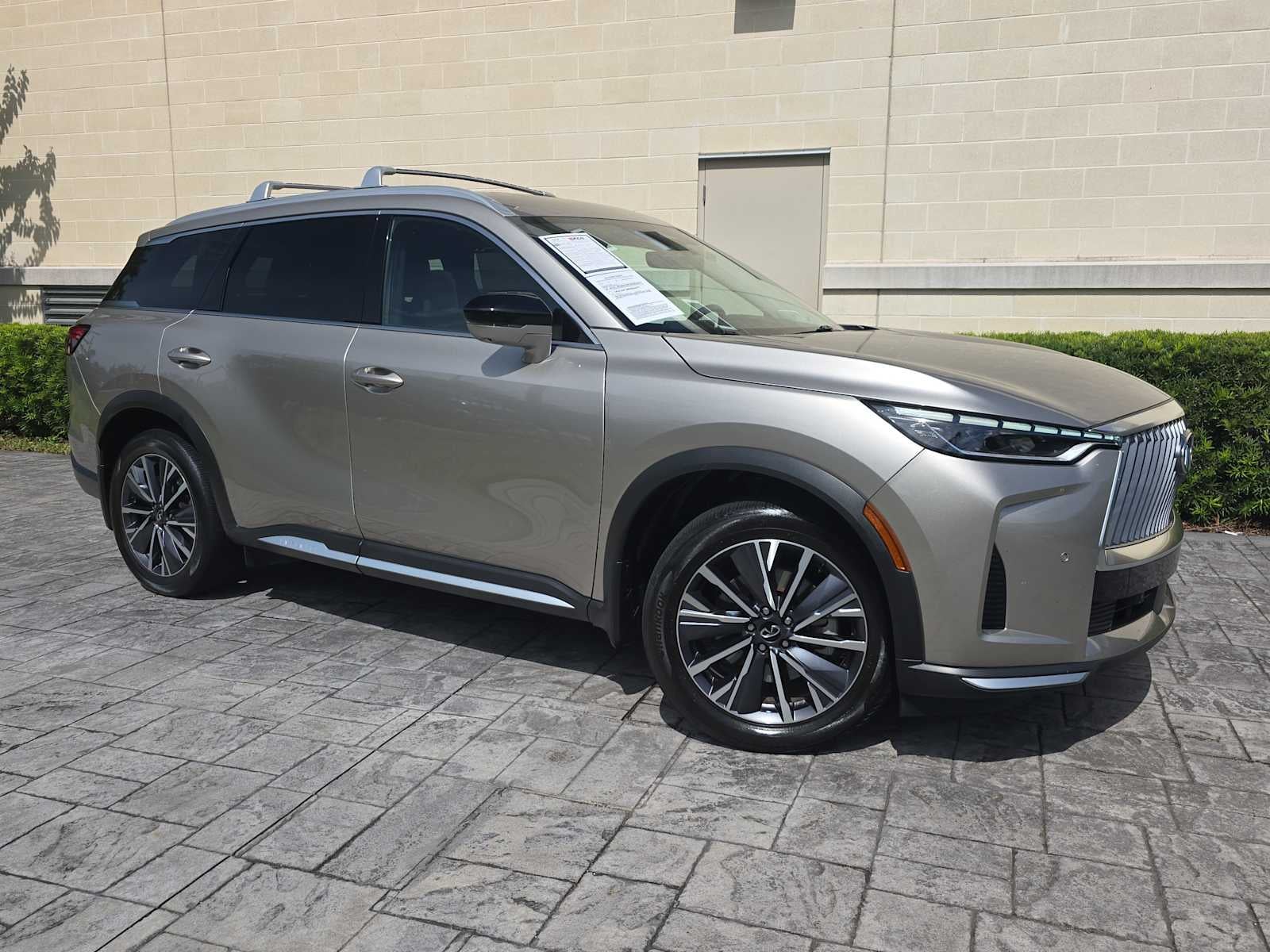 2026 INFINITI QX60 LUXE