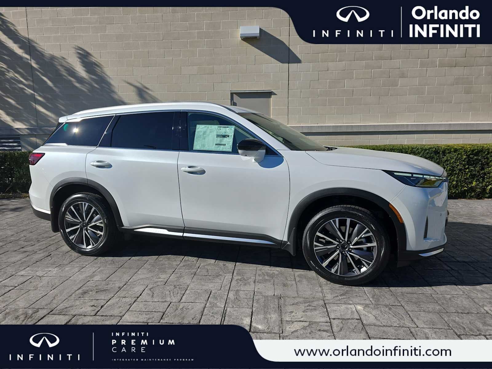 2026 INFINITI QX60 LUXE