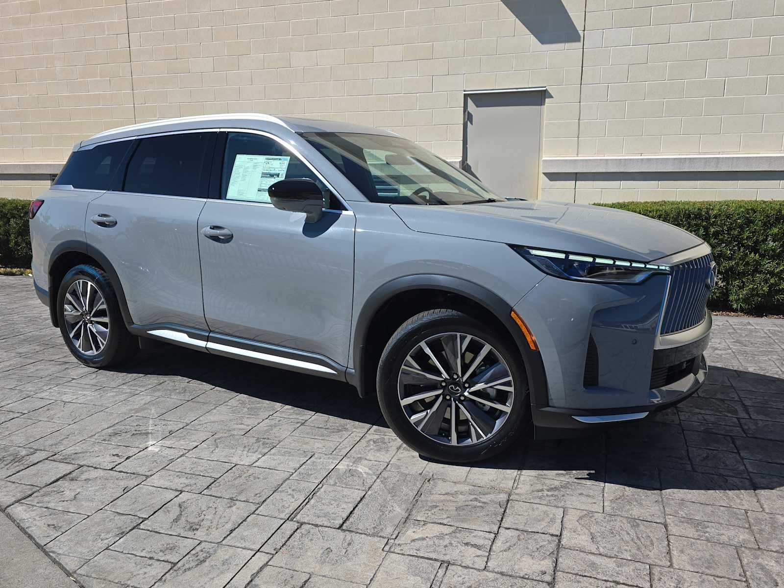 2026 INFINITI QX60 LUXE