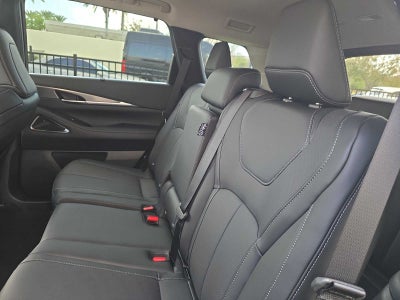 2026 INFINITI QX60 LUXE