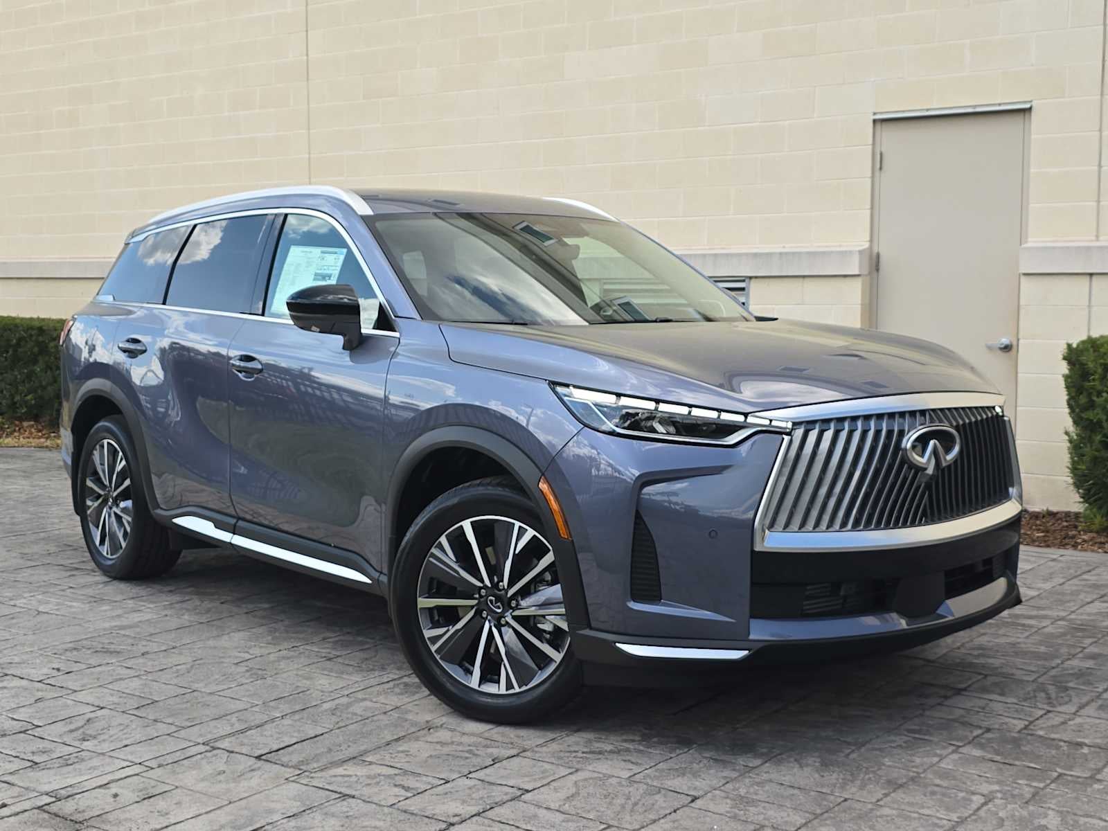2026 INFINITI QX60 LUXE