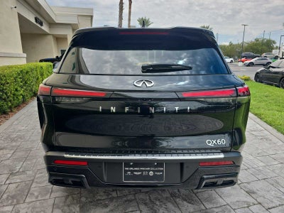 2025 INFINITI QX60 LUXE