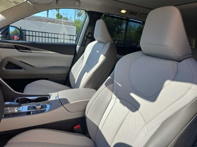 2026 INFINITI QX60 LUXE