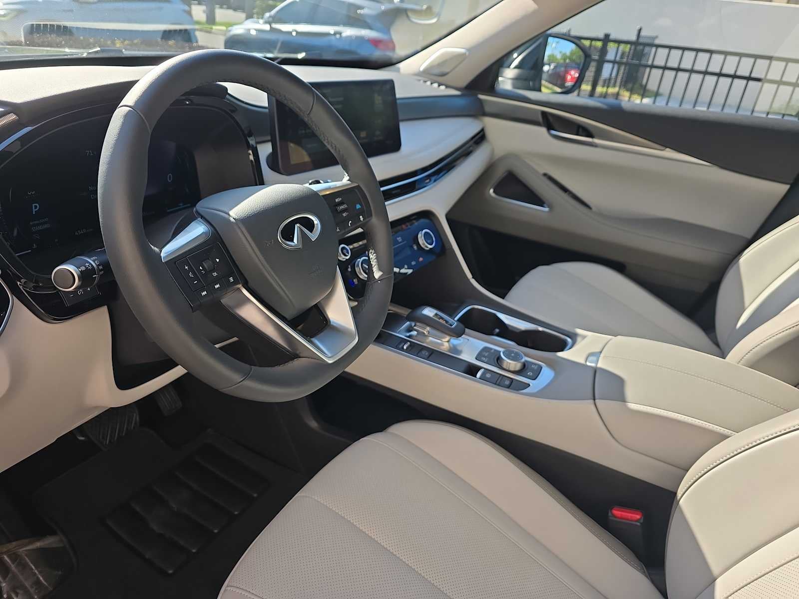 2026 INFINITI QX60 LUXE