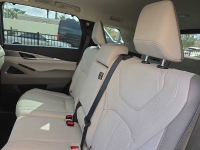 2026 INFINITI QX60 LUXE