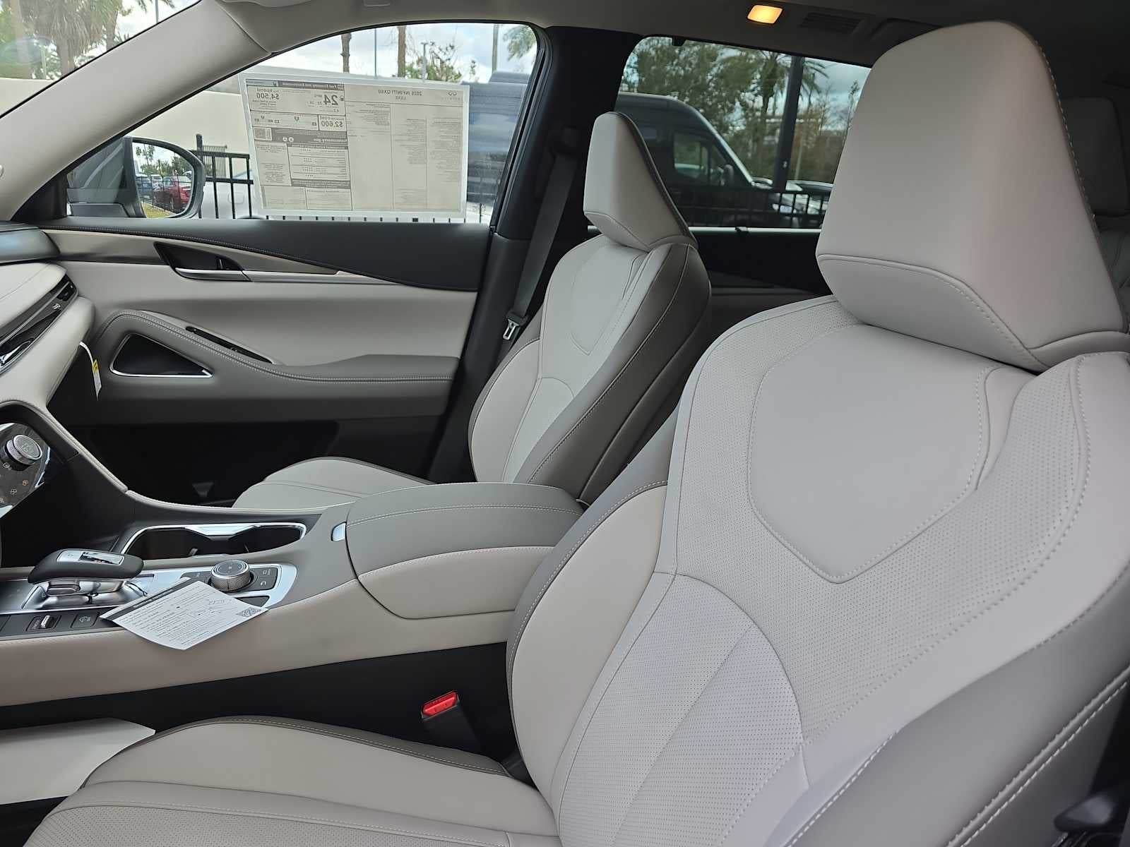 2026 INFINITI QX60 LUXE