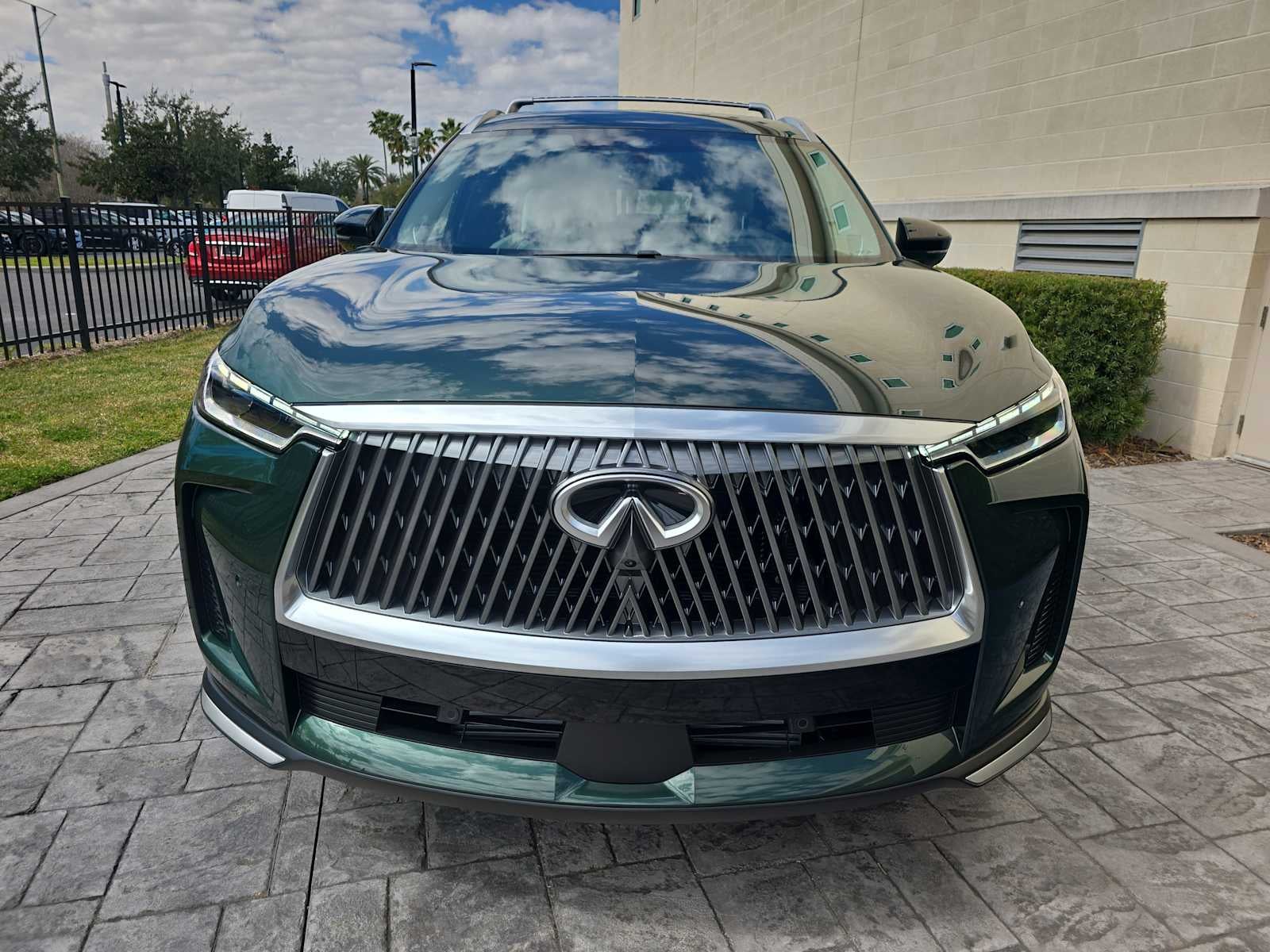 2026 INFINITI QX60 LUXE