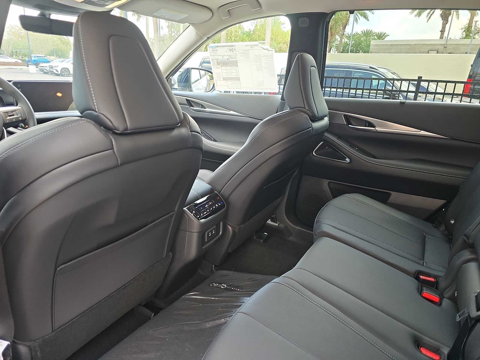 2026 INFINITI QX60 LUXE