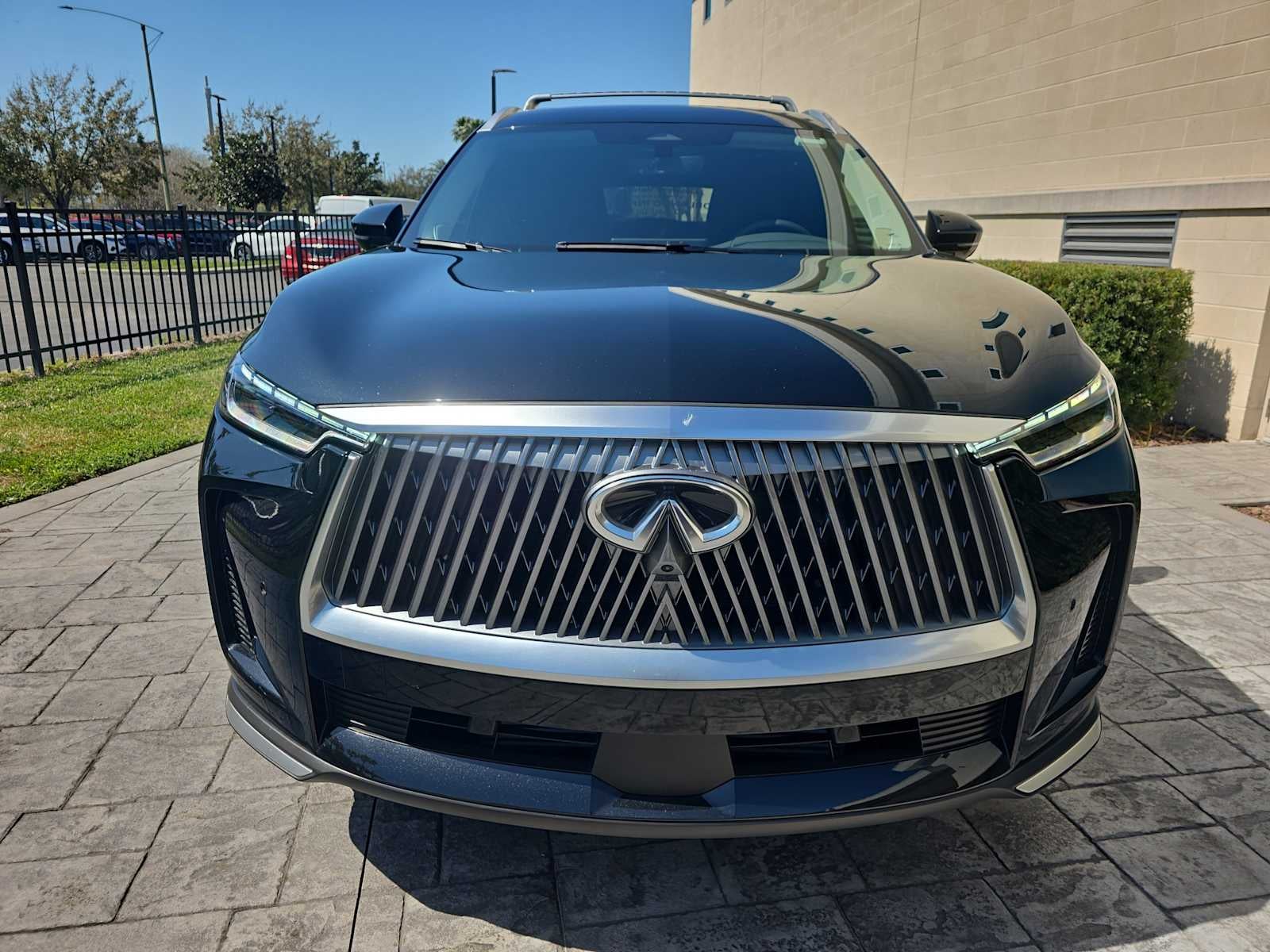 2026 INFINITI QX60 LUXE