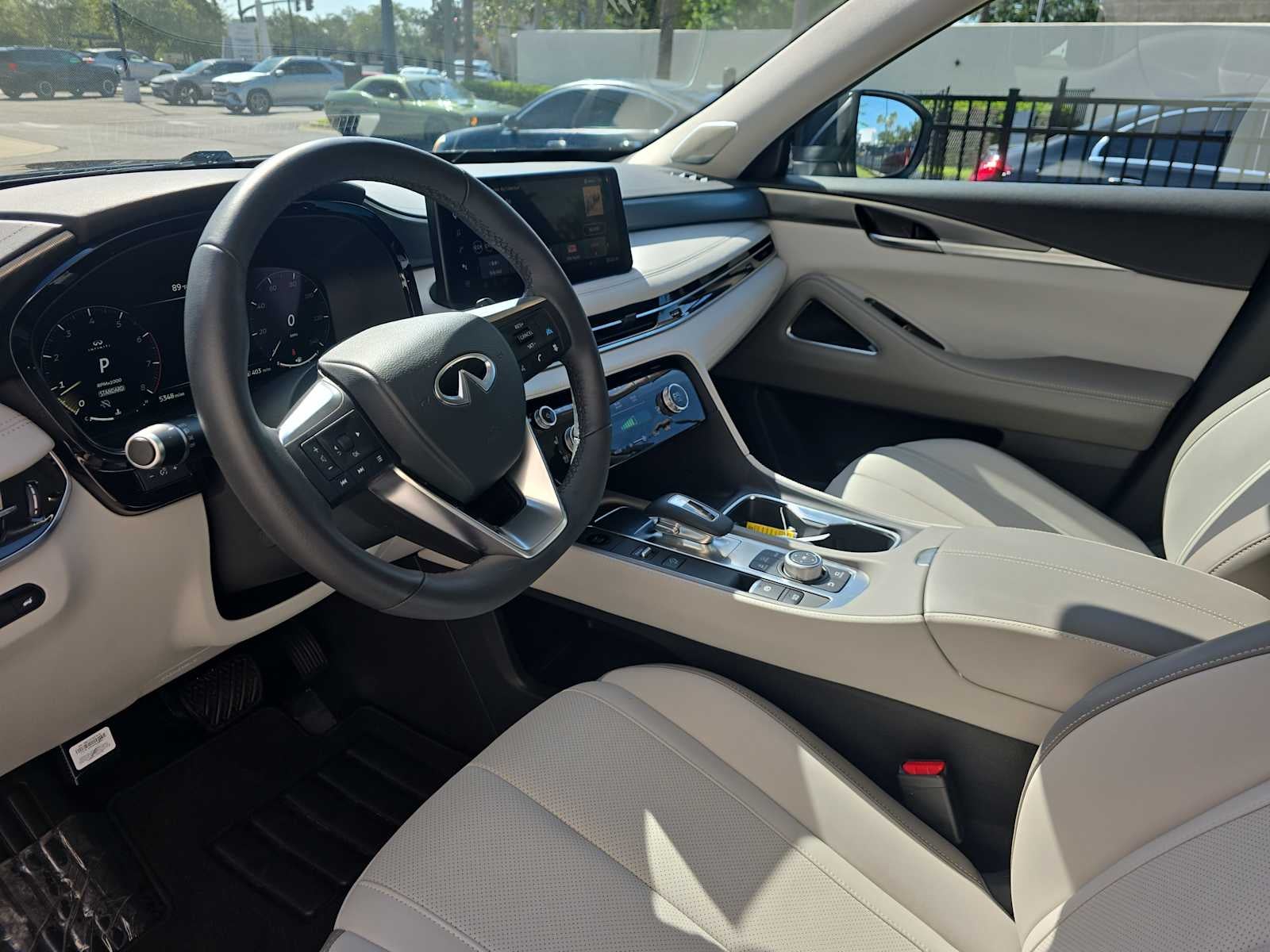 2026 INFINITI QX60 LUXE