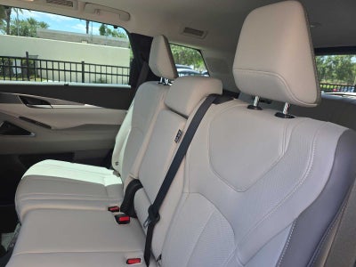 2026 INFINITI QX60 LUXE