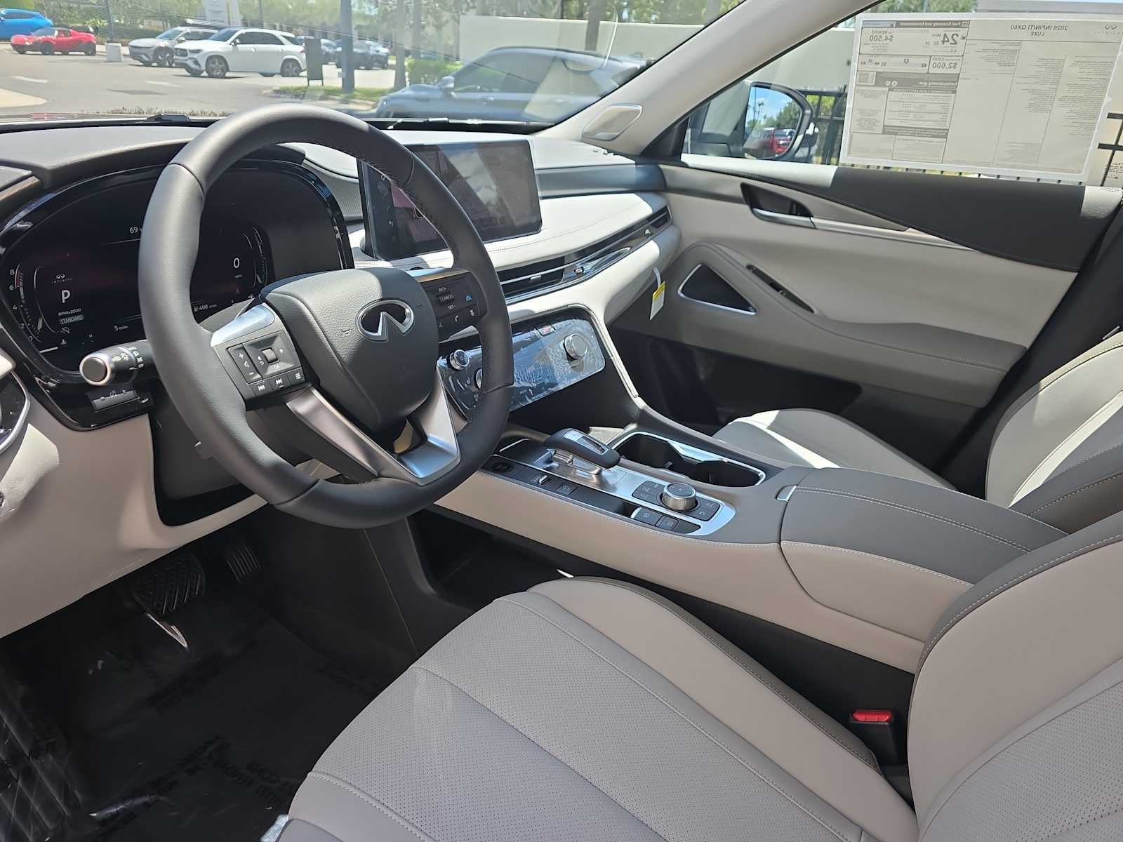 2026 INFINITI QX60 LUXE