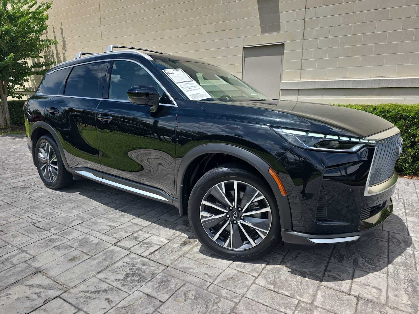 2026 INFINITI QX60 LUXE