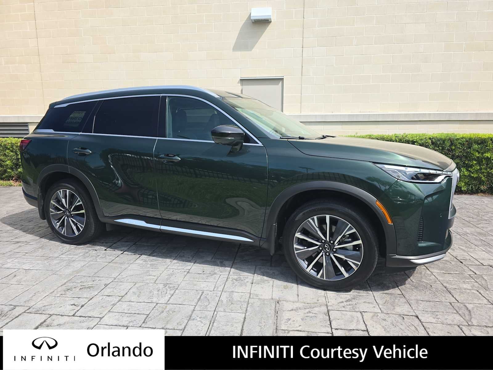 2026 INFINITI QX60 LUXE