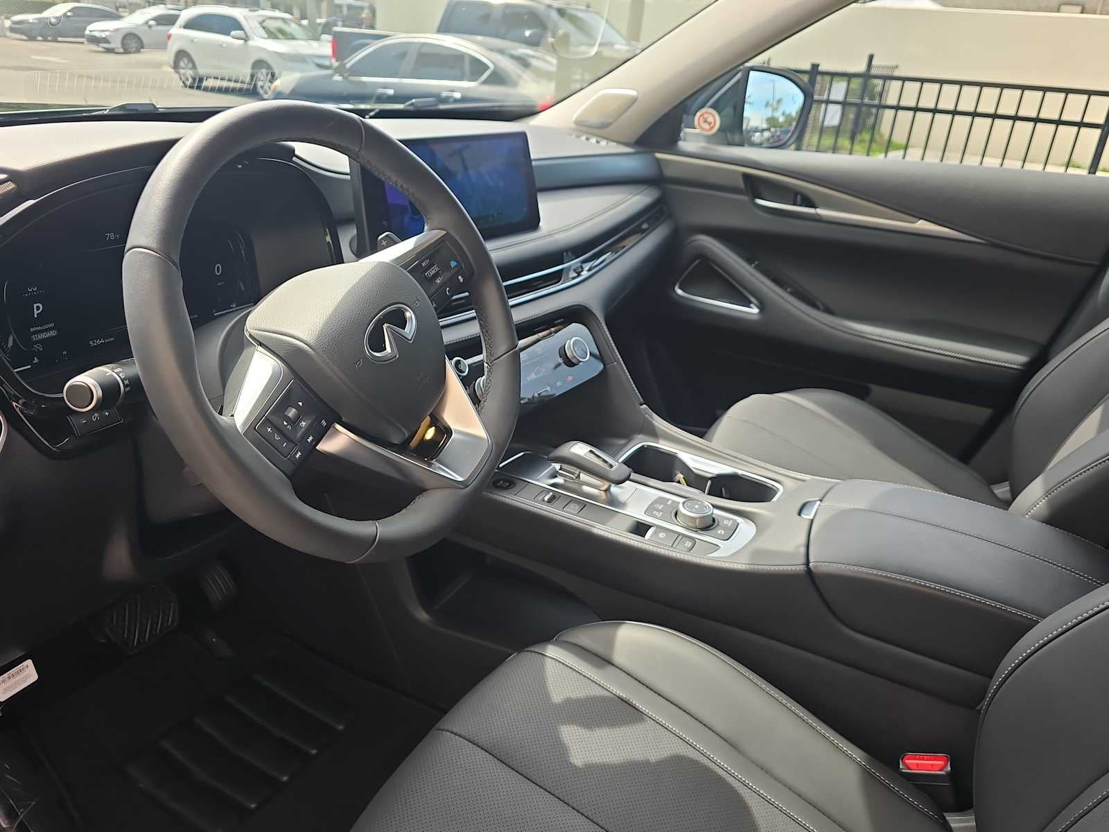 2026 INFINITI QX60 LUXE