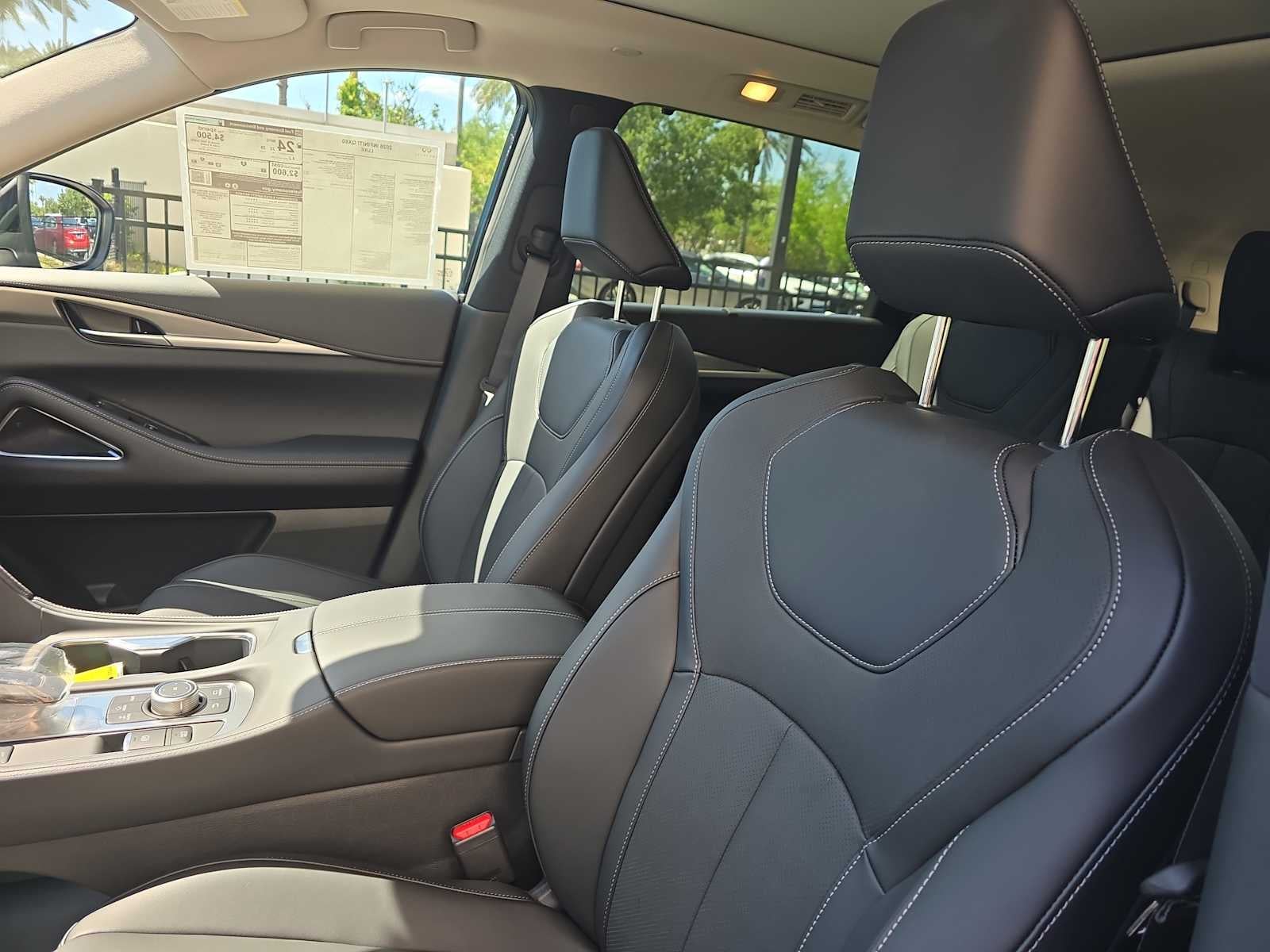 2026 INFINITI QX60 LUXE