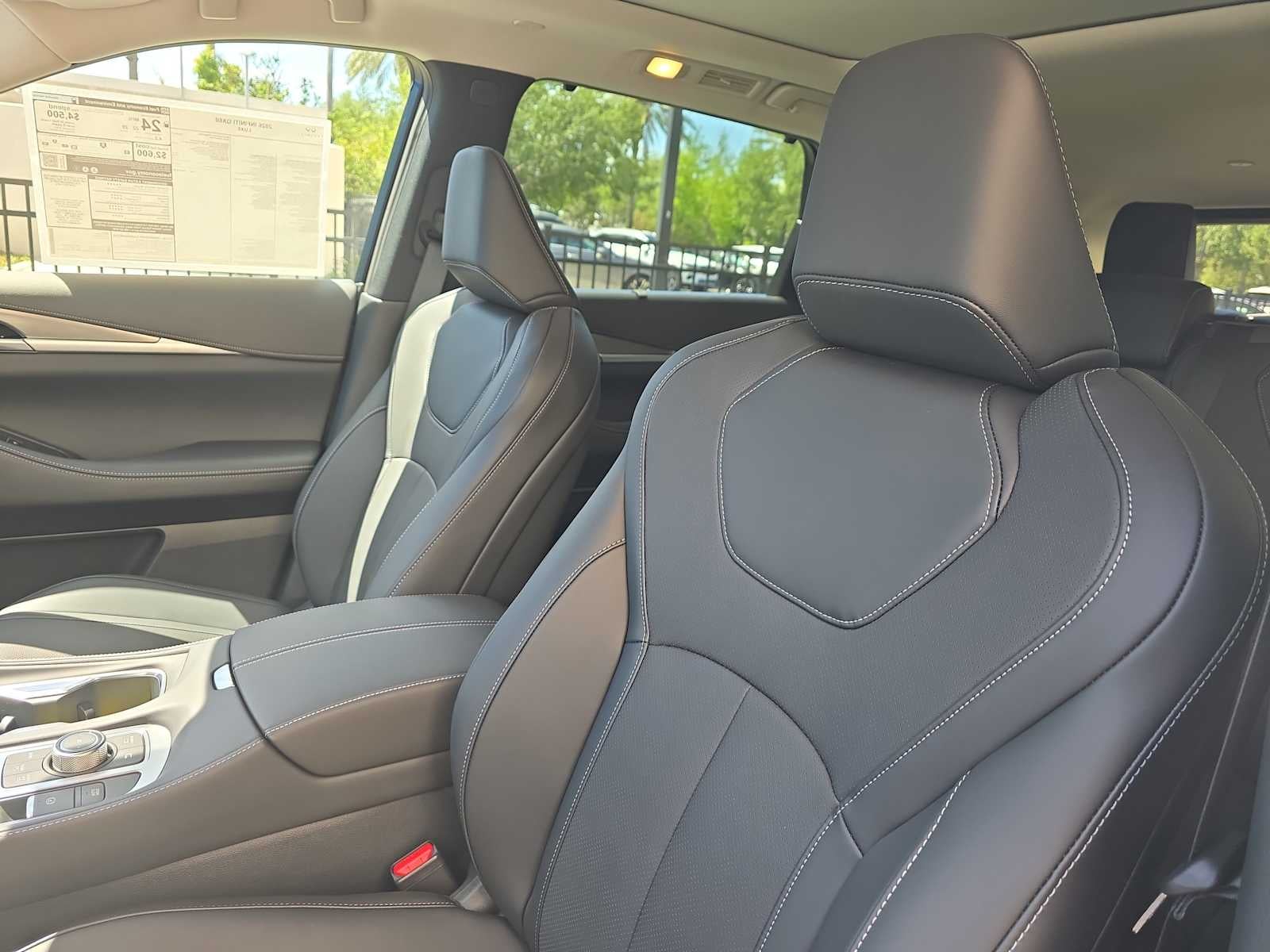 2026 INFINITI QX60 LUXE