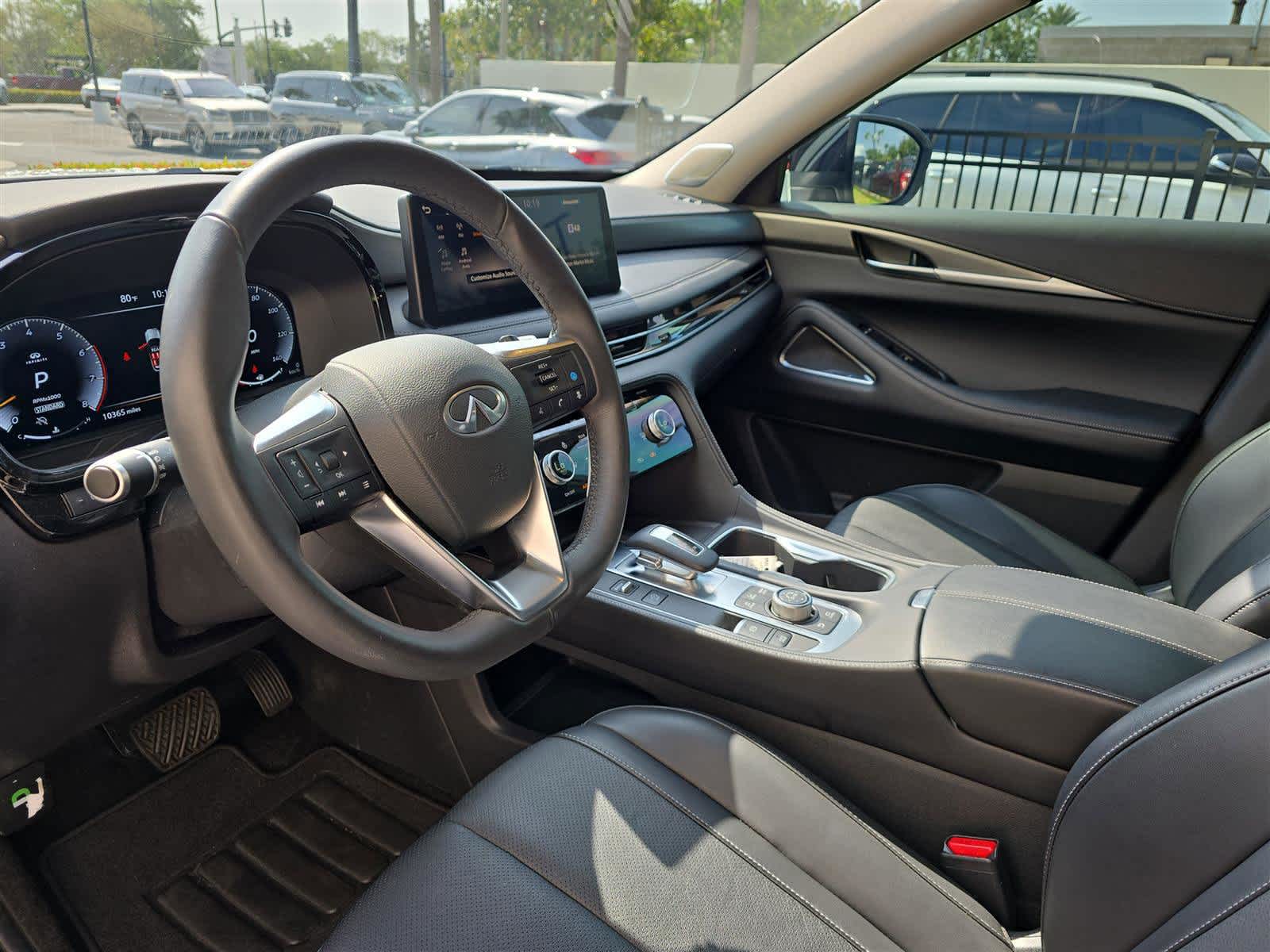 2025 INFINITI QX60 LUXE