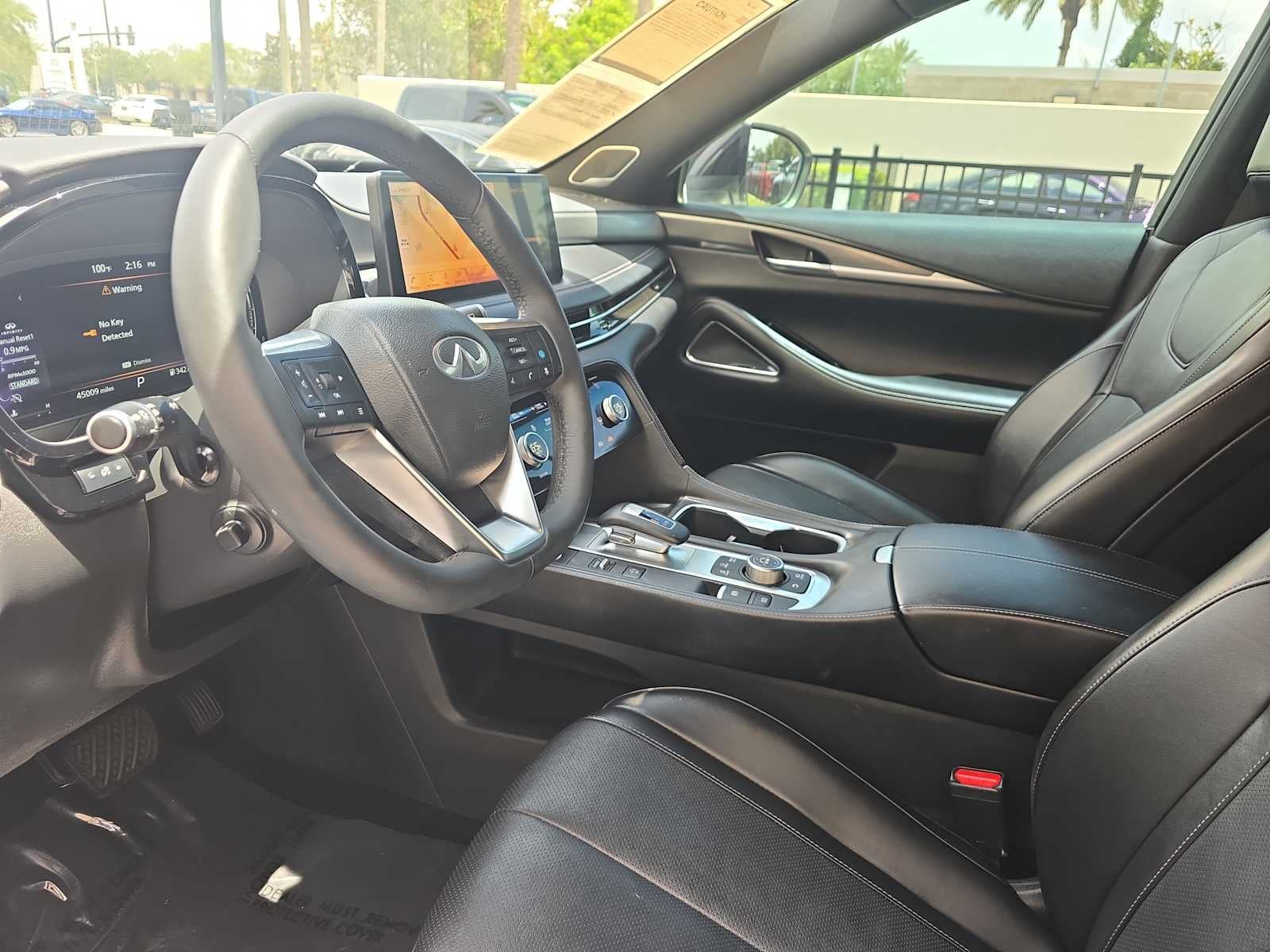 2025 INFINITI QX60 LUXE