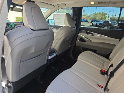 2026 INFINITI QX60 LUXE