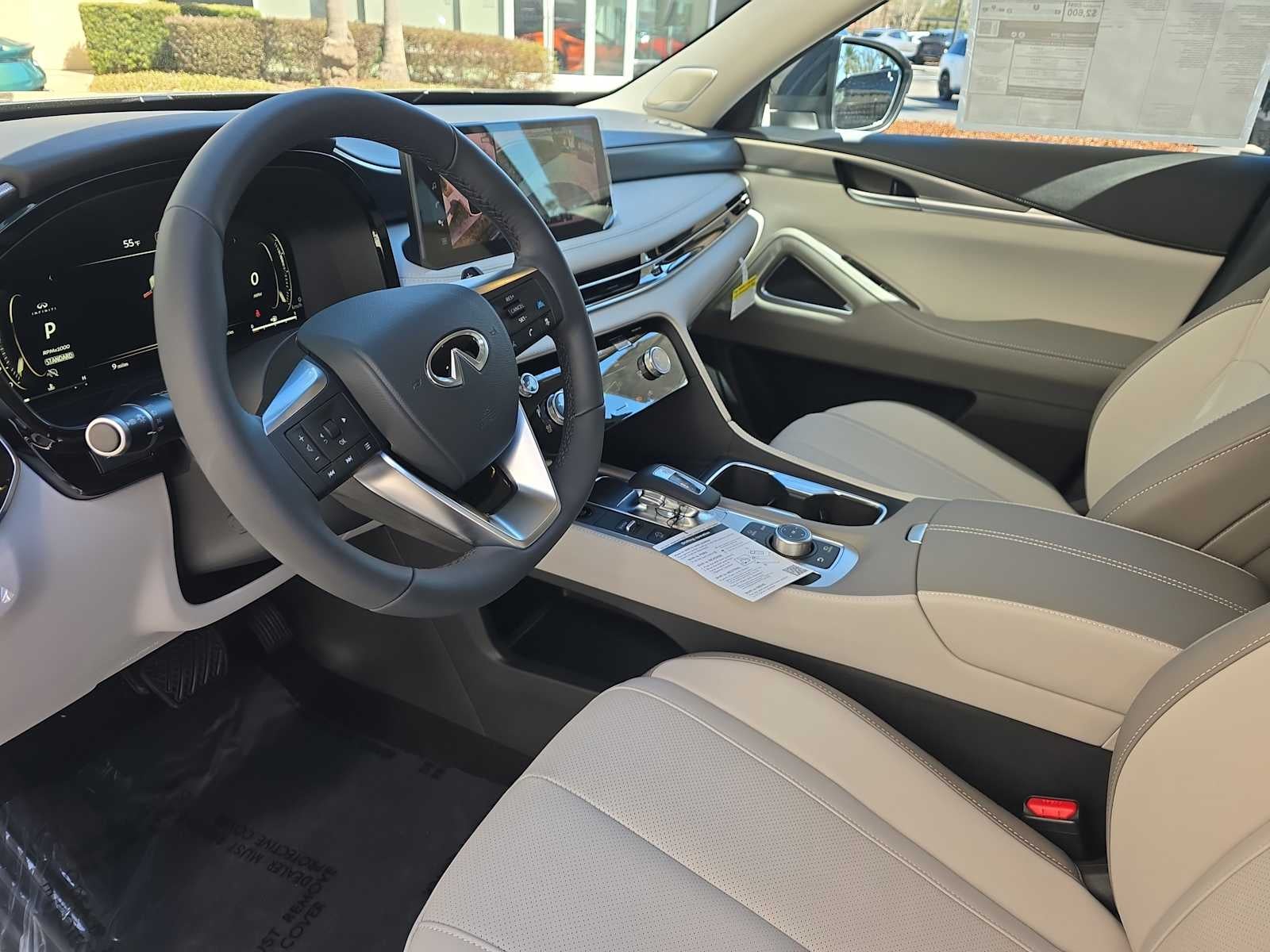 2026 INFINITI QX60 LUXE