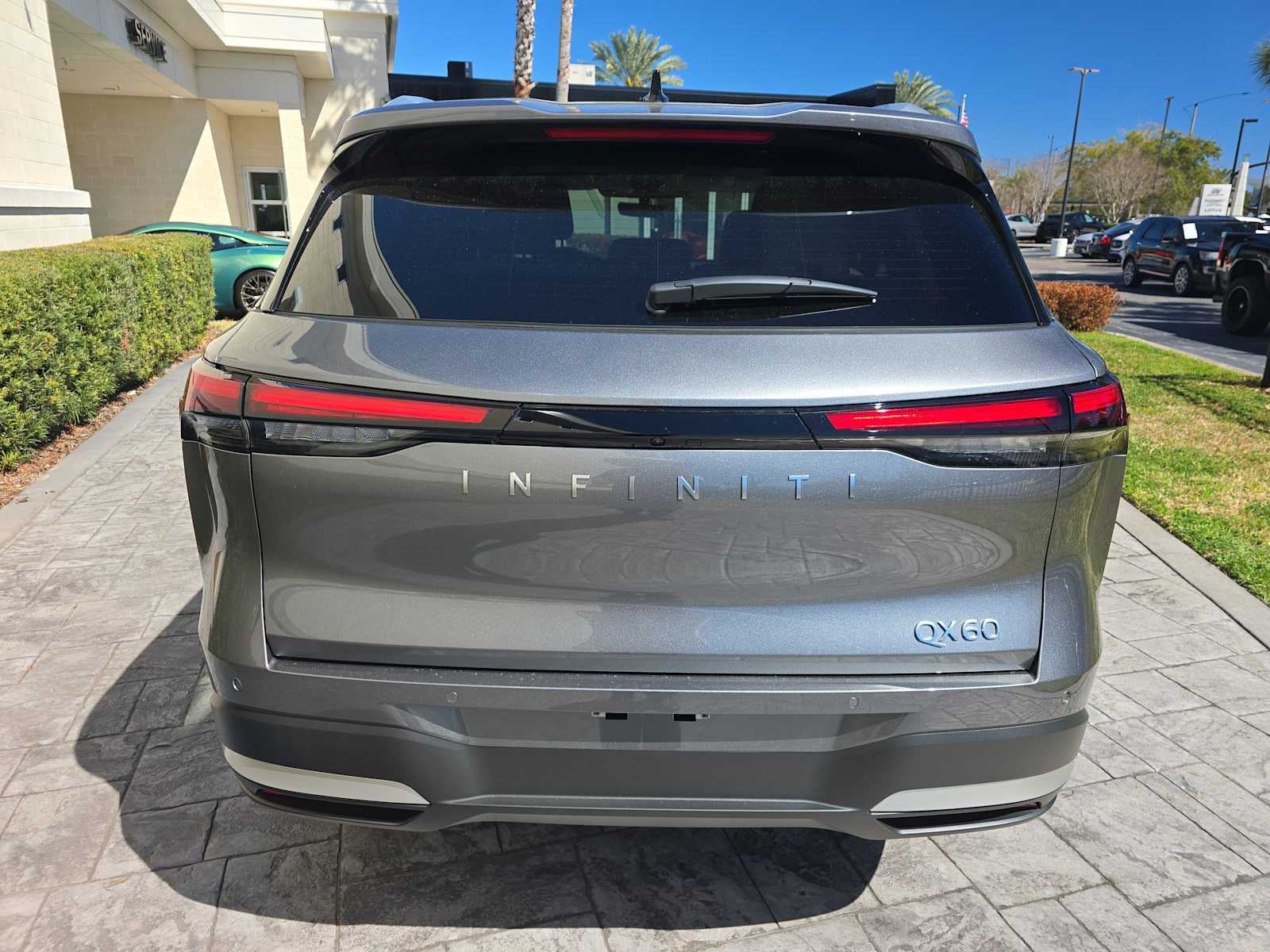 2026 INFINITI QX60 LUXE