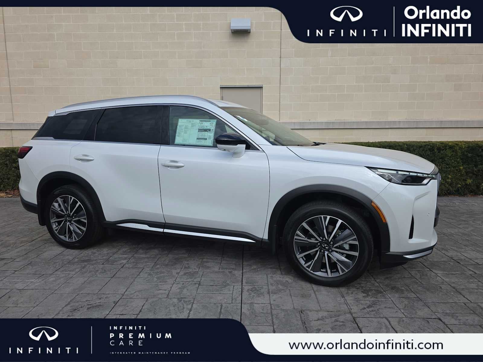 2026 INFINITI QX60 LUXE