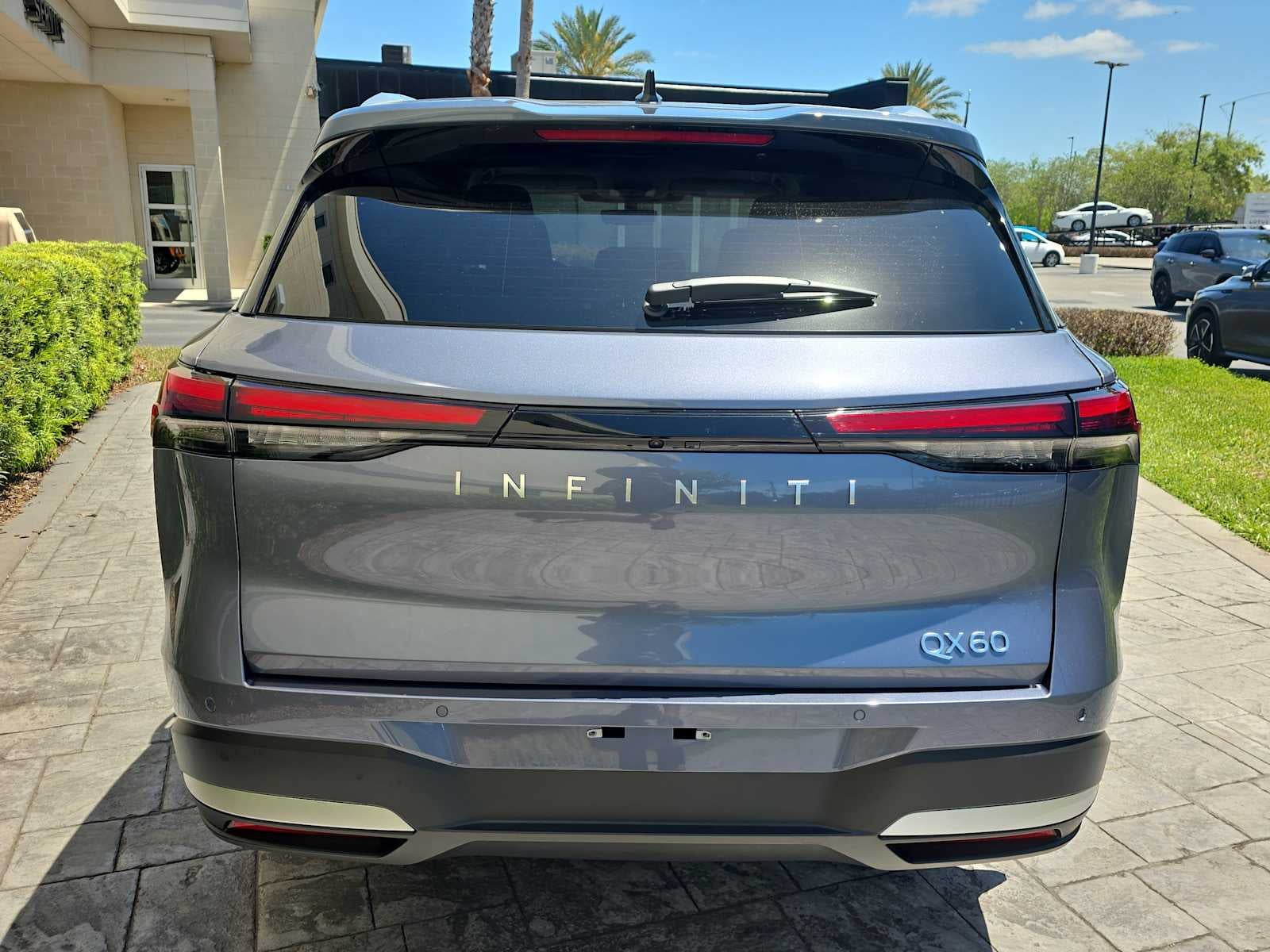 2026 INFINITI QX60 LUXE