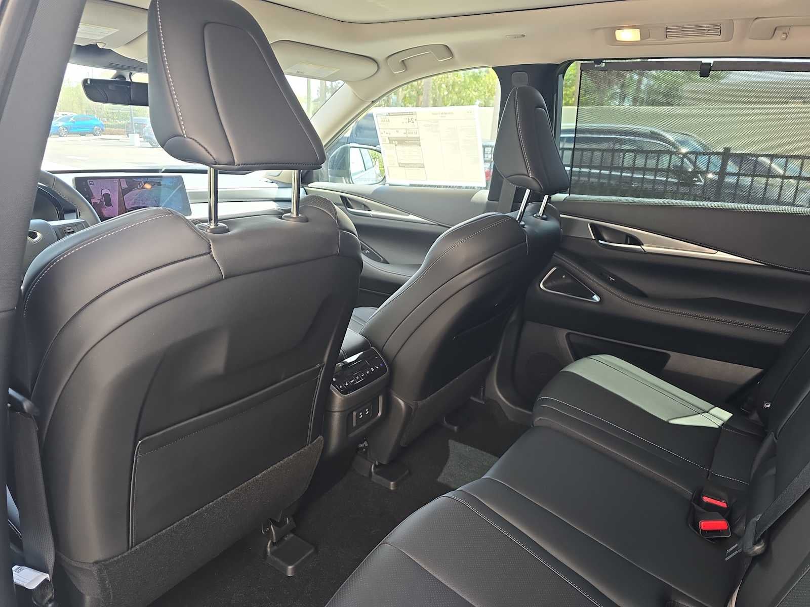 2026 INFINITI QX60 LUXE