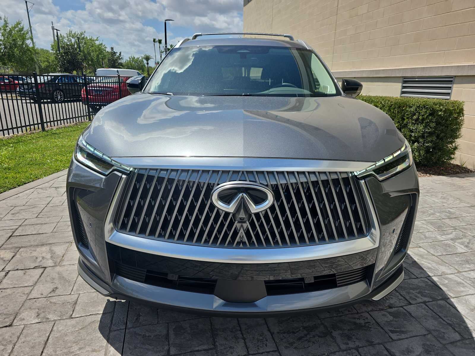 2026 INFINITI QX60 LUXE