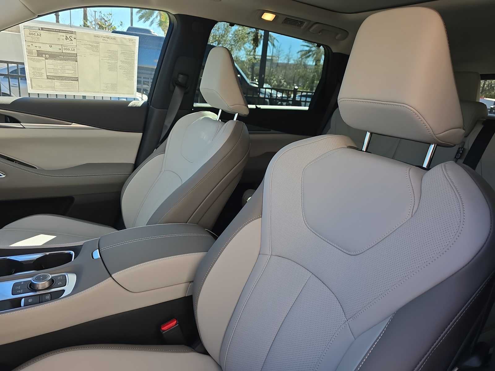 2026 INFINITI QX60 LUXE