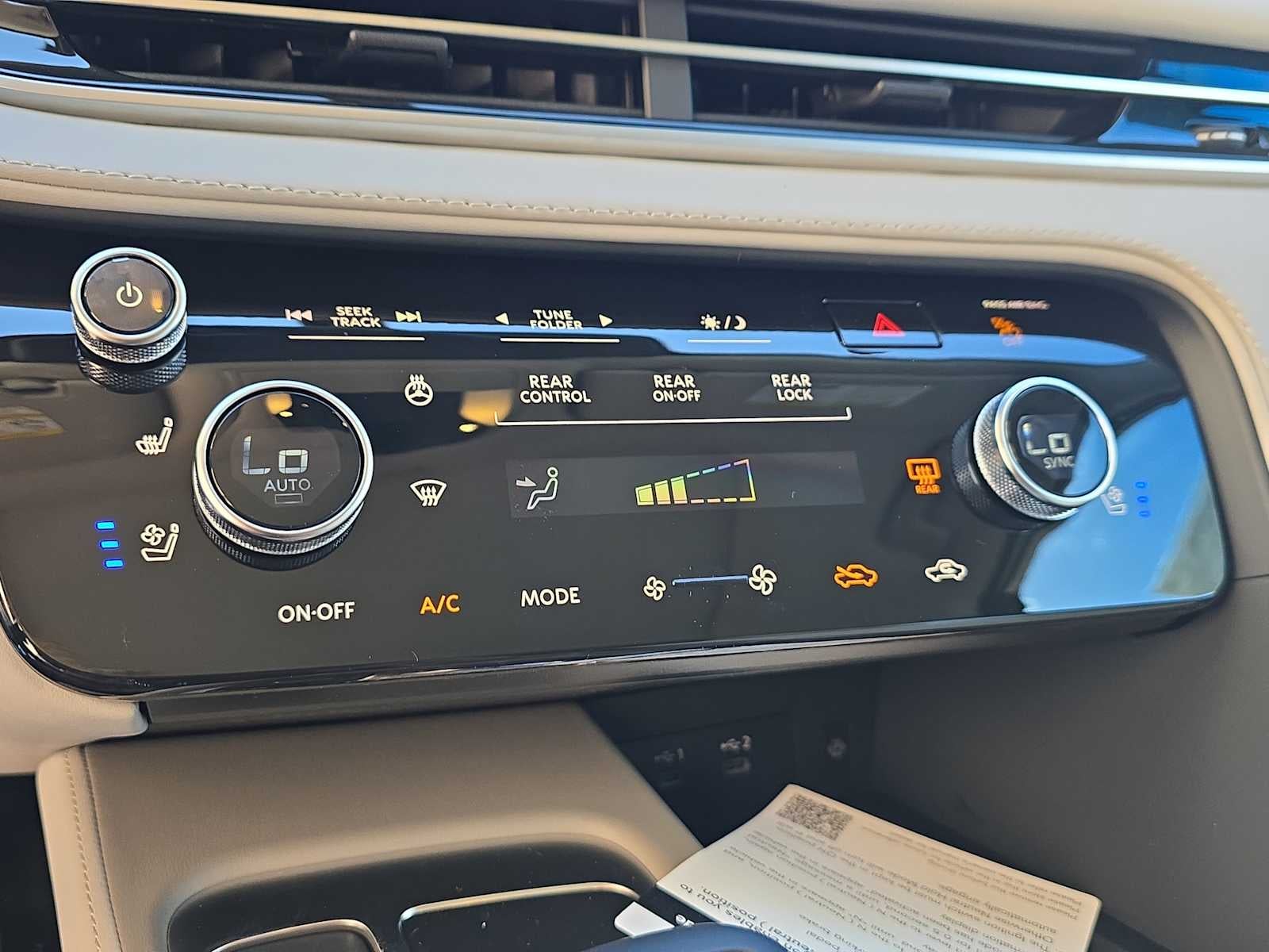 2026 INFINITI QX60 LUXE